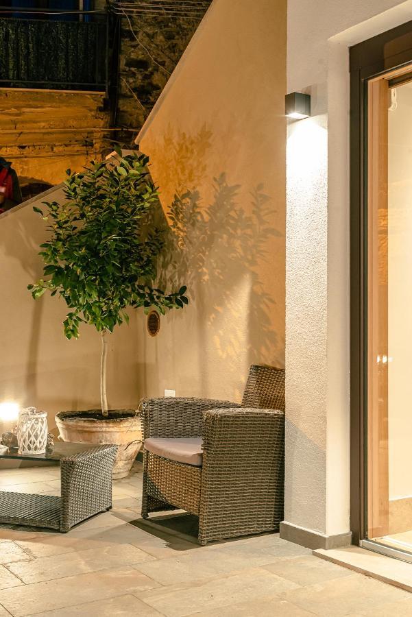 De Gulia Charme And Relax Bed & Breakfast Castellabate Bagian luar foto